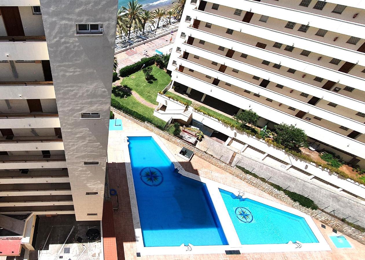 Beachfront Studio Apartment มาร์เบยา ภายนอก รูปภาพ